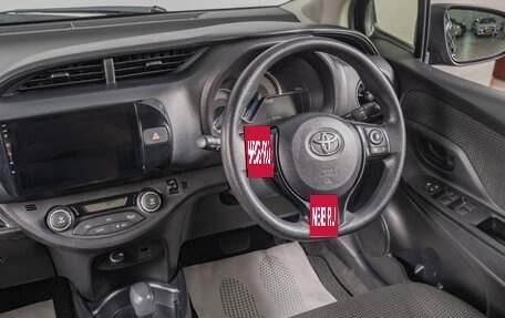 Toyota Vitz, 2017 год, 1 269 000 рублей, 10 фотография
