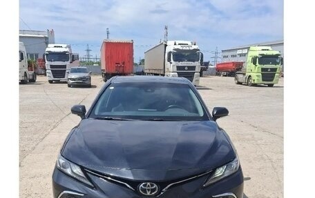 Toyota Camry, 2023 год, 3 350 000 рублей, 2 фотография