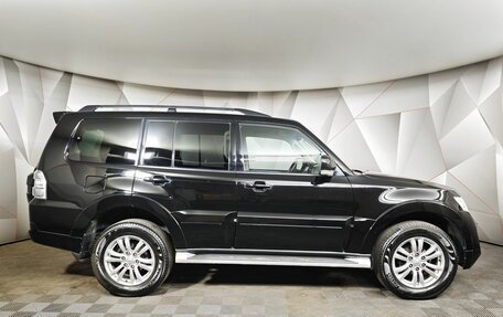 Mitsubishi Pajero IV, 2013 год, 2 235 000 рублей, 6 фотография
