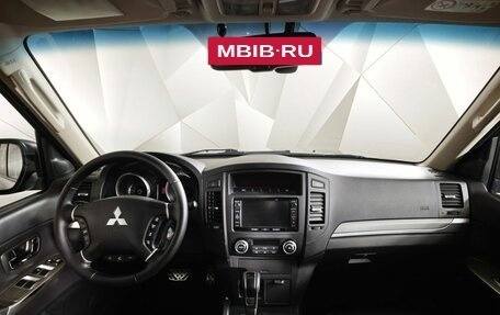 Mitsubishi Pajero IV, 2013 год, 2 235 000 рублей, 14 фотография