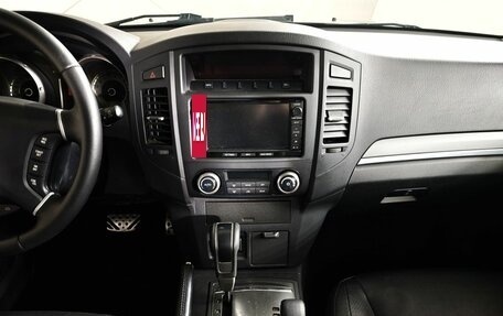 Mitsubishi Pajero IV, 2013 год, 2 235 000 рублей, 15 фотография
