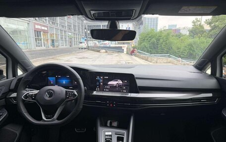 Volkswagen Golf VIII, 2023 год, 1 760 999 рублей, 9 фотография