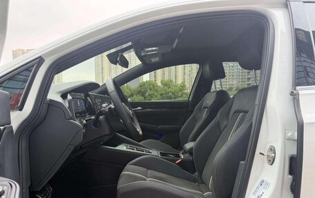 Volkswagen Golf VIII, 2023 год, 1 760 999 рублей, 12 фотография