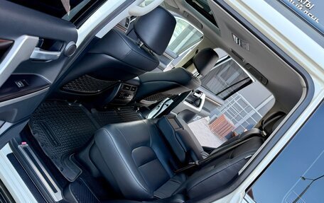 Toyota Land Cruiser 200, 2017 год, 7 570 000 рублей, 33 фотография
