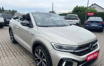 Volkswagen T-Roc I, 2023 год, 2 742 000 рублей, 1 фотография