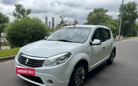 Renault Sandero I, 2013 год, 565 000 рублей, 24 фотография