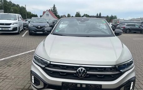 Volkswagen T-Roc I, 2023 год, 2 742 000 рублей, 4 фотография
