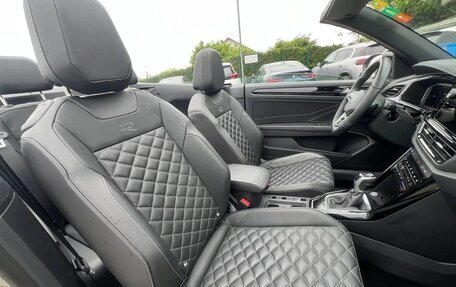 Volkswagen T-Roc I, 2023 год, 2 742 000 рублей, 7 фотография