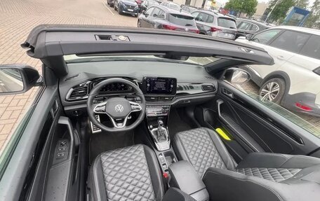Volkswagen T-Roc I, 2023 год, 2 742 000 рублей, 8 фотография