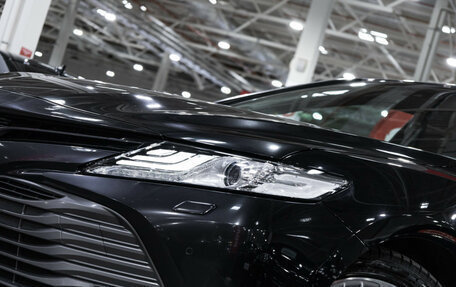 Toyota Camry, 2021 год, 3 150 000 рублей, 2 фотография