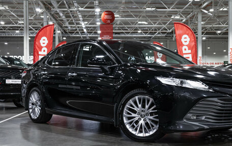 Toyota Camry, 2021 год, 3 150 000 рублей, 8 фотография