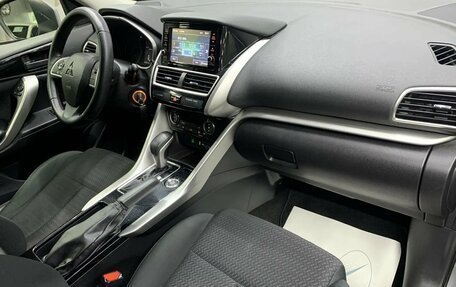 Mitsubishi Eclipse Cross, 2020 год, 2 000 000 рублей, 23 фотография