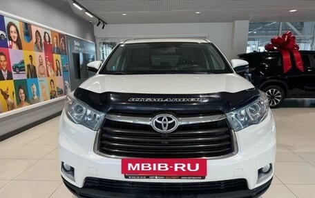 Toyota Highlander III, 2014 год, 2 549 000 рублей, 2 фотография
