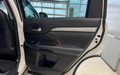 Toyota Highlander III, 2014 год, 2 549 000 рублей, 19 фотография