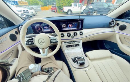 Mercedes-Benz E-Класс, 2019 год, 4 200 000 рублей, 4 фотография