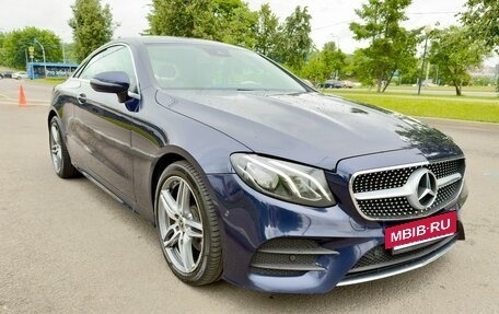 Mercedes-Benz E-Класс, 2019 год, 4 200 000 рублей, 3 фотография