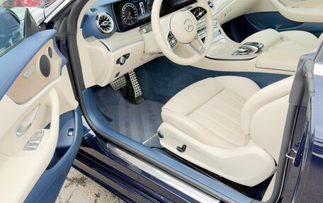 Mercedes-Benz E-Класс, 2019 год, 4 200 000 рублей, 26 фотография