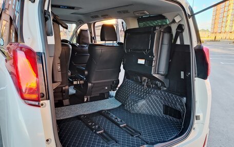 Toyota Alphard III, 2018 год, 4 200 000 рублей, 16 фотография