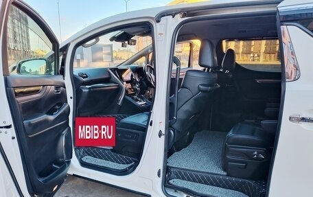 Toyota Alphard III, 2018 год, 4 200 000 рублей, 15 фотография