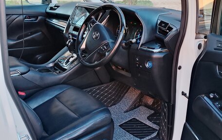 Toyota Alphard III, 2018 год, 4 200 000 рублей, 18 фотография