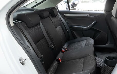 Skoda Rapid I, 2018 год, 1 240 000 рублей, 9 фотография