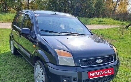 Ford Fusion I, 2006 год, 310 000 рублей, 2 фотография