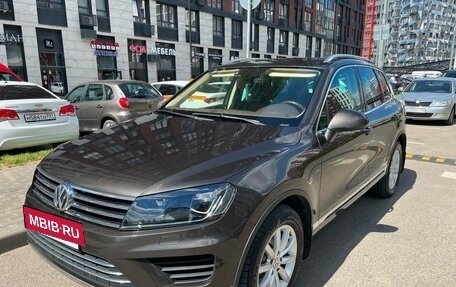 Volkswagen Touareg III, 2015 год, 2 100 000 рублей, 11 фотография