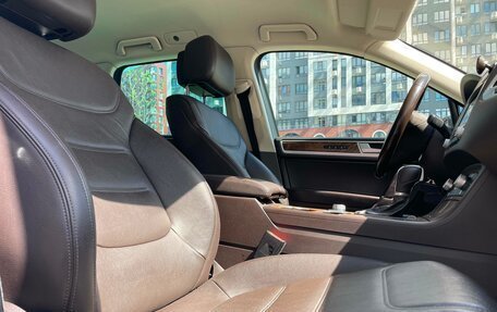 Volkswagen Touareg III, 2015 год, 2 100 000 рублей, 29 фотография