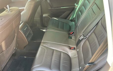 Volkswagen Touareg III, 2015 год, 2 100 000 рублей, 24 фотография