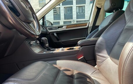 Volkswagen Touareg III, 2015 год, 2 100 000 рублей, 36 фотография