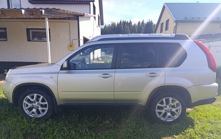 Nissan X-Trail, 2011 год, 850 000 рублей, 3 фотография
