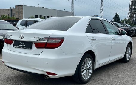 Toyota Camry, 2015 год, 1 850 000 рублей, 6 фотография