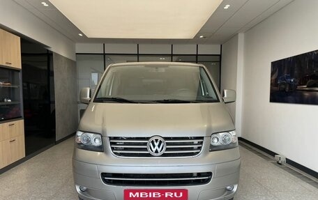 Volkswagen Caravelle T5, 2008 год, 900 000 рублей, 2 фотография