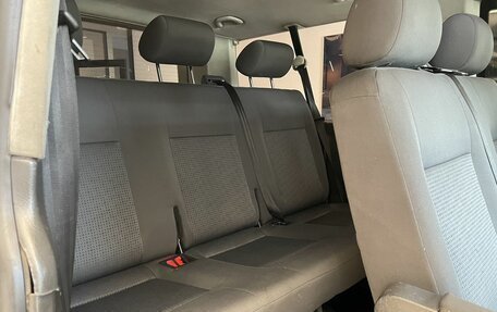 Volkswagen Caravelle T5, 2008 год, 900 000 рублей, 10 фотография