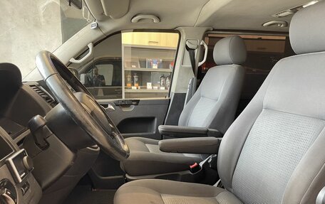 Volkswagen Caravelle T5, 2008 год, 900 000 рублей, 8 фотография