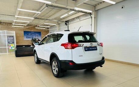 Toyota RAV4, 2015 год, 2 599 900 рублей, 4 фотография