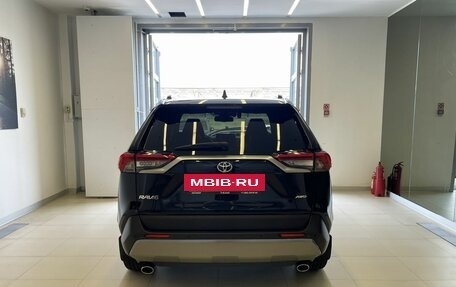 Toyota RAV4, 2021 год, 3 790 000 рублей, 5 фотография