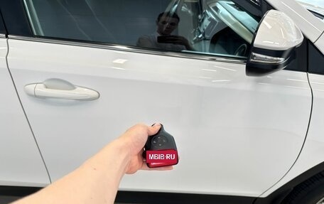 Toyota RAV4, 2015 год, 2 599 900 рублей, 28 фотография