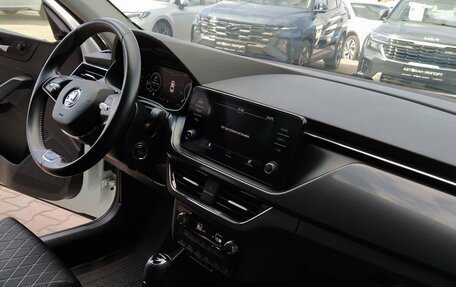 Skoda Rapid II, 2021 год, 1 749 000 рублей, 20 фотография