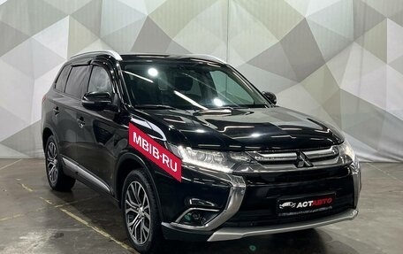 Mitsubishi Outlander III рестайлинг 3, 2018 год, 1 490 000 рублей, 3 фотография