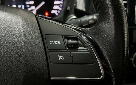 Mitsubishi Outlander III рестайлинг 3, 2018 год, 1 490 000 рублей, 13 фотография