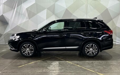 Mitsubishi Outlander III рестайлинг 3, 2018 год, 1 490 000 рублей, 8 фотография
