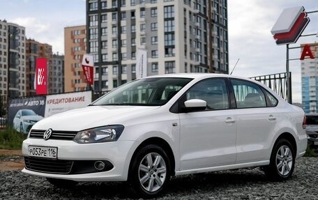 Volkswagen Polo VI (EU Market), 2012 год, 750 000 рублей, 2 фотография