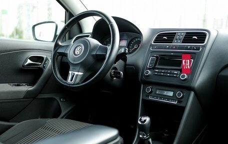 Volkswagen Polo VI (EU Market), 2012 год, 750 000 рублей, 10 фотография