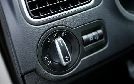 Volkswagen Polo VI (EU Market), 2012 год, 750 000 рублей, 15 фотография