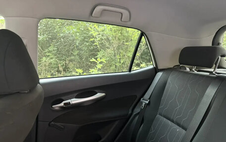 Toyota Auris II, 2011 год, 1 100 000 рублей, 3 фотография