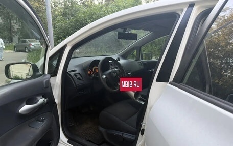 Toyota Auris II, 2011 год, 1 100 000 рублей, 14 фотография