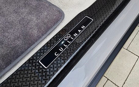 Rolls-Royce Cullinan, 2021 год, 31 000 000 рублей, 25 фотография