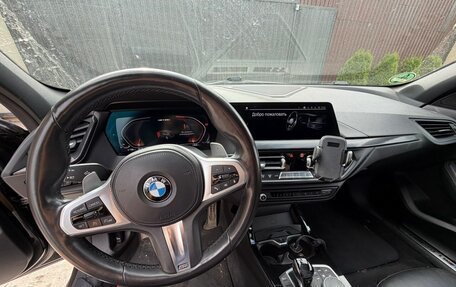 BMW 1 серия, 2019 год, 3 550 000 рублей, 5 фотография