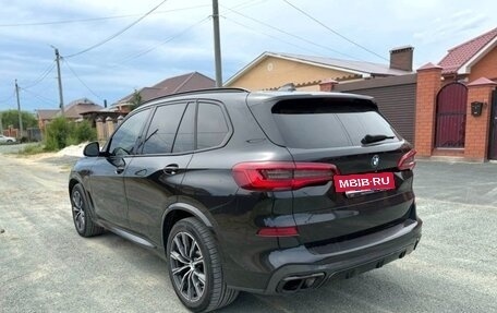BMW X5, 2019 год, 6 190 000 рублей, 2 фотография